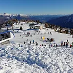 La Tana Dello Scoiattolo Skiing Nearby - Happy *