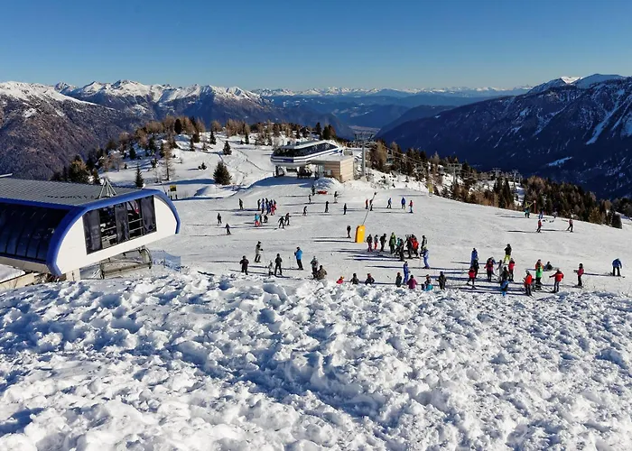 La Tana Dello Scoiattolo Skiing Nearby - Happy *